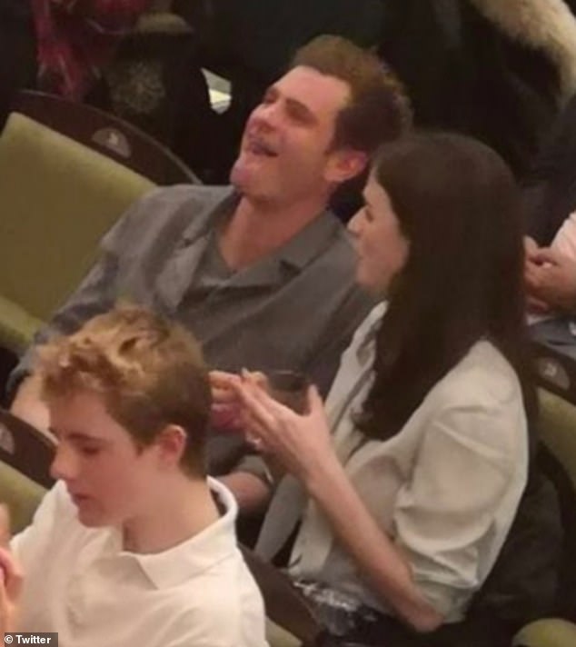 Pas ndarjes me Rita Orën, Andrew Garfield kapet mat me aktoren