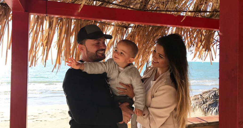 Sinan Hoxha baba për herë të dytë? Këngëtari zbulon të vërtetën