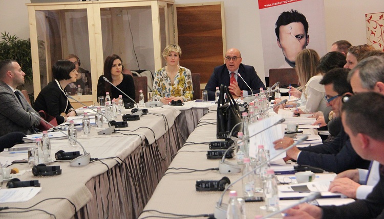 Prezenca e OSBE-së në Shqipëri organizon tryezë teknike kundër korrupsionit