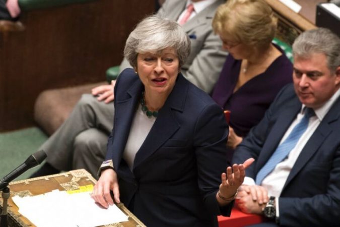 May propozon votim të ri për marrëveshjen e Brexit-it
