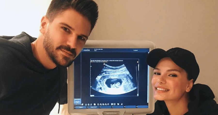 Në pritje të ëmbël, Almeda pozon me barkun e rrumbullakosur (FOTO)