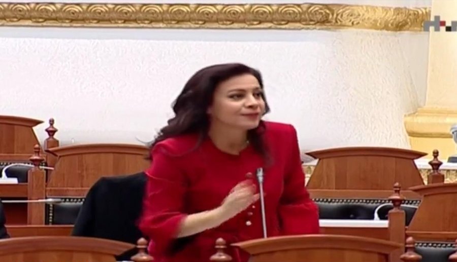 Betohen 7 deputetët e rinj të opozitës (FOTO)