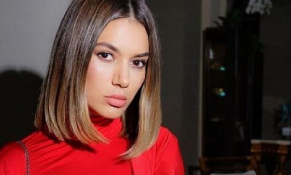 Reagon Elvana Gjata pas lajmit se nuk e përshëndeti Tuna Sejdiun