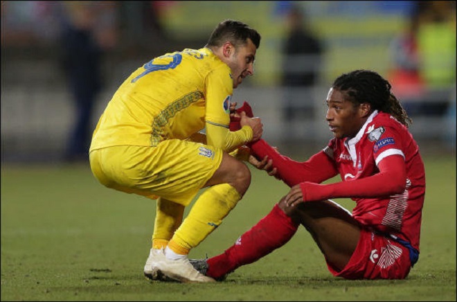Braziliani bëhet “mollë sherri”, Lukesmburgu do fitoren në tavolinë me Ukrainën