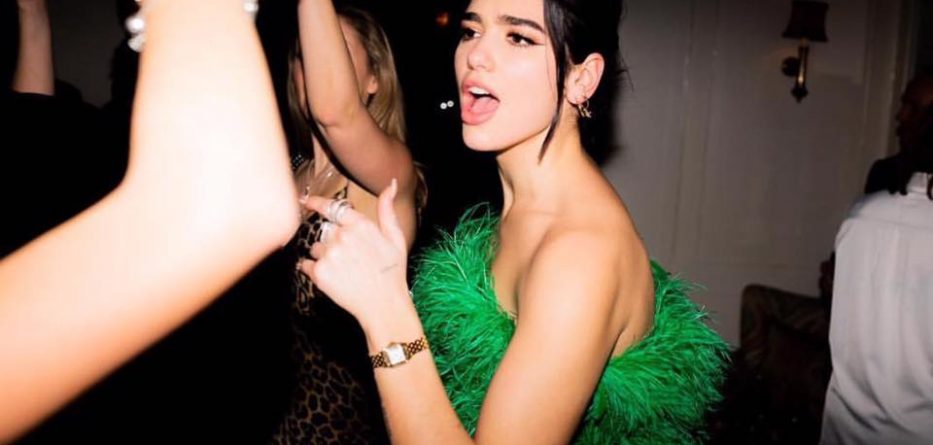 Dua Lipa nuk ndalet!