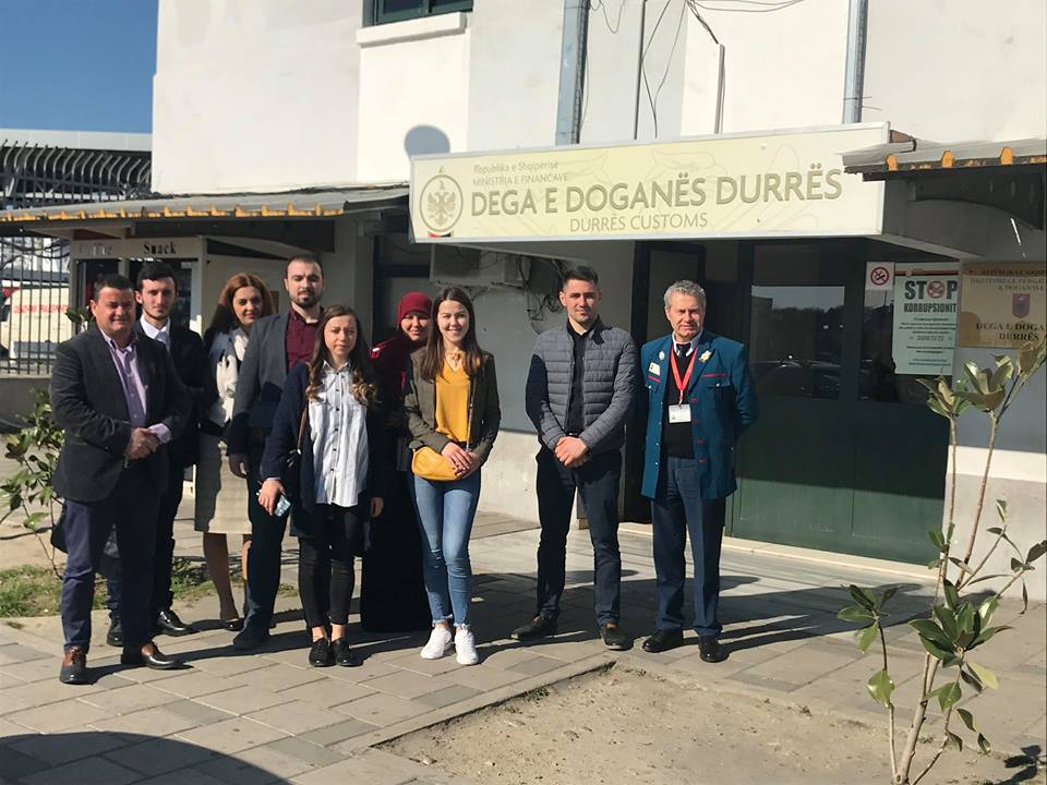 Shtatë ekselentë, punonjësit e rinj në Doganën e Durrësit (FOTO)