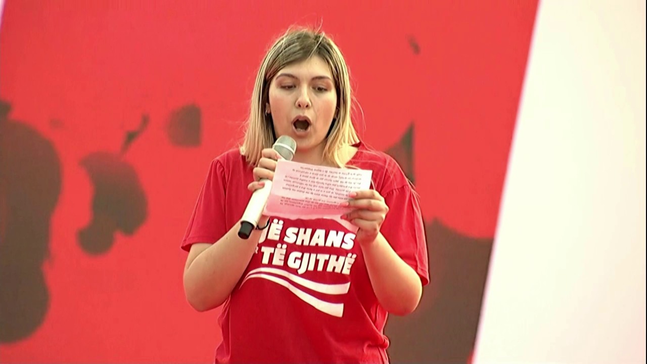 Tjetër ‘rrjedhje’ nga LSI, ja deputetja 24-vjeçare që do marrë mandatin (VIDEO)