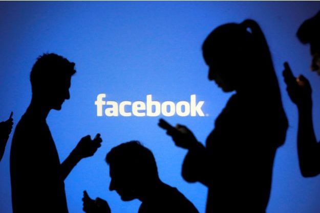 Facebook fshin mijëra llogari nga Kosova, Maqedonia e Rusia