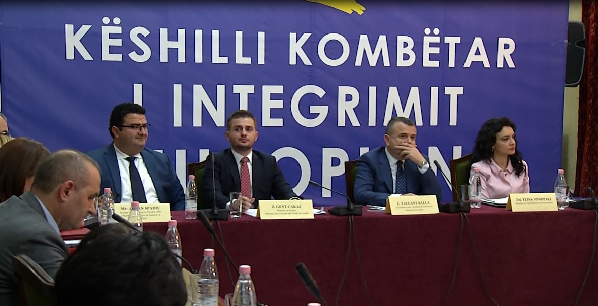 Negociatat për anëtarësimin në BE, ministri Cakaj kërkon dialog të brendshëm