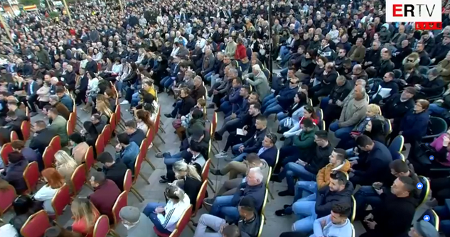 LIVE/ Takimi i Ramës në Durrës, turi “Bashkia që duam” (VIDEO)