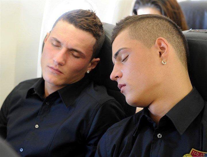 Taulanti feston ditëlindjen, Graniti e uron shqip para mijëra ndjekësve