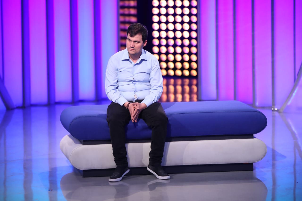 “Kush është nëna ime?”/ Djali përballet me babain për të zbuluar të vërtetën