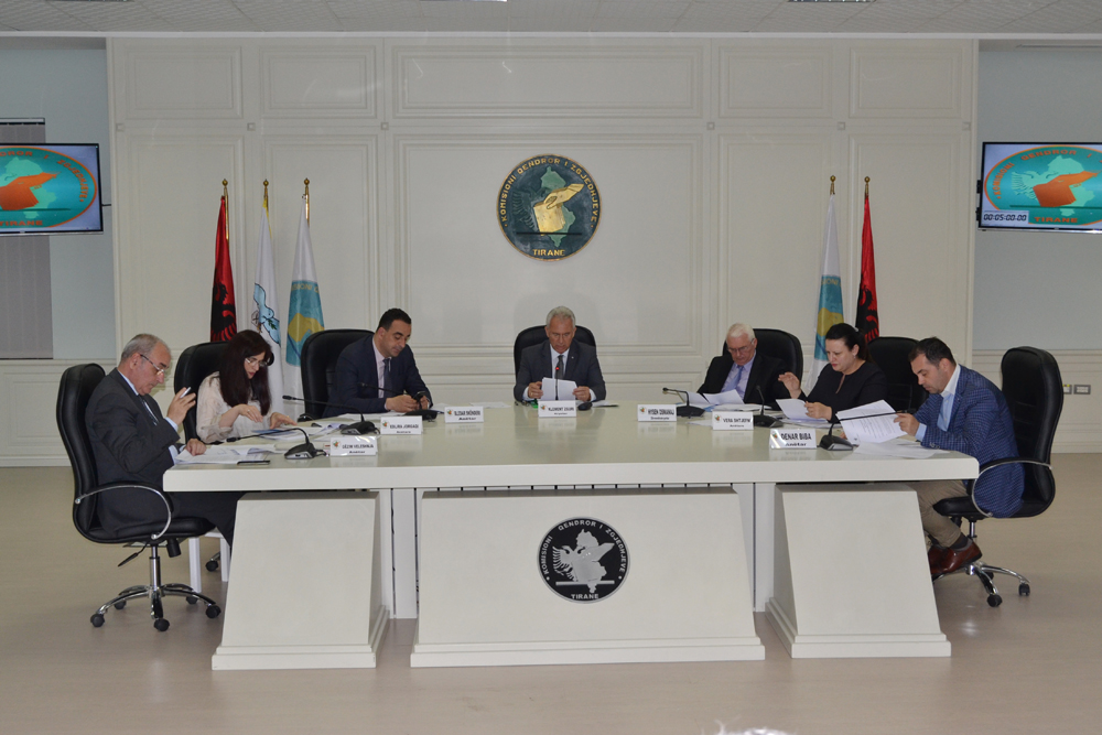 Nis plotësimi i vendeve vakante në Parlament, tre emra nga LSI