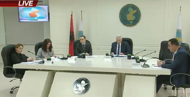 Një tjetër kandidat i PD kërkon të marrë mandatin në KQZ (EMRI)