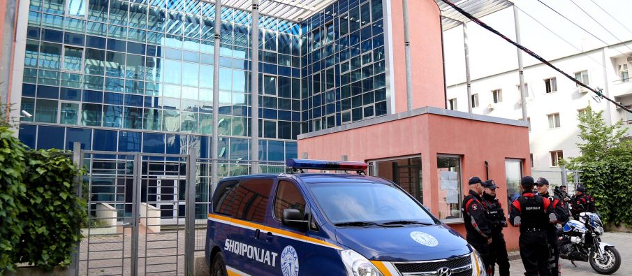 Grabitja e bankave, burg Dash Kupës dhe 7 të tjerëve (EMRAT)