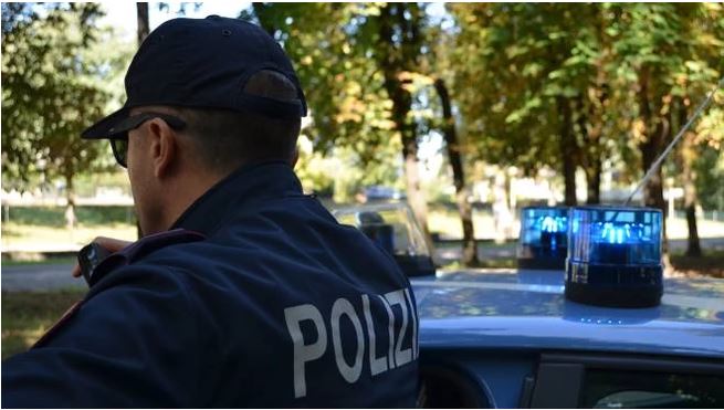 Bën për spital bashkëshorten dhe 4 policë, arrestohet shqiptari