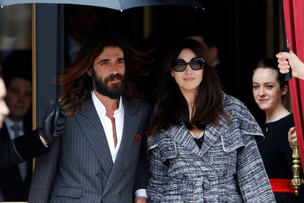 Monica Belluci shfaqet për herë të parë në publik me të dashurin 36-vjeçar