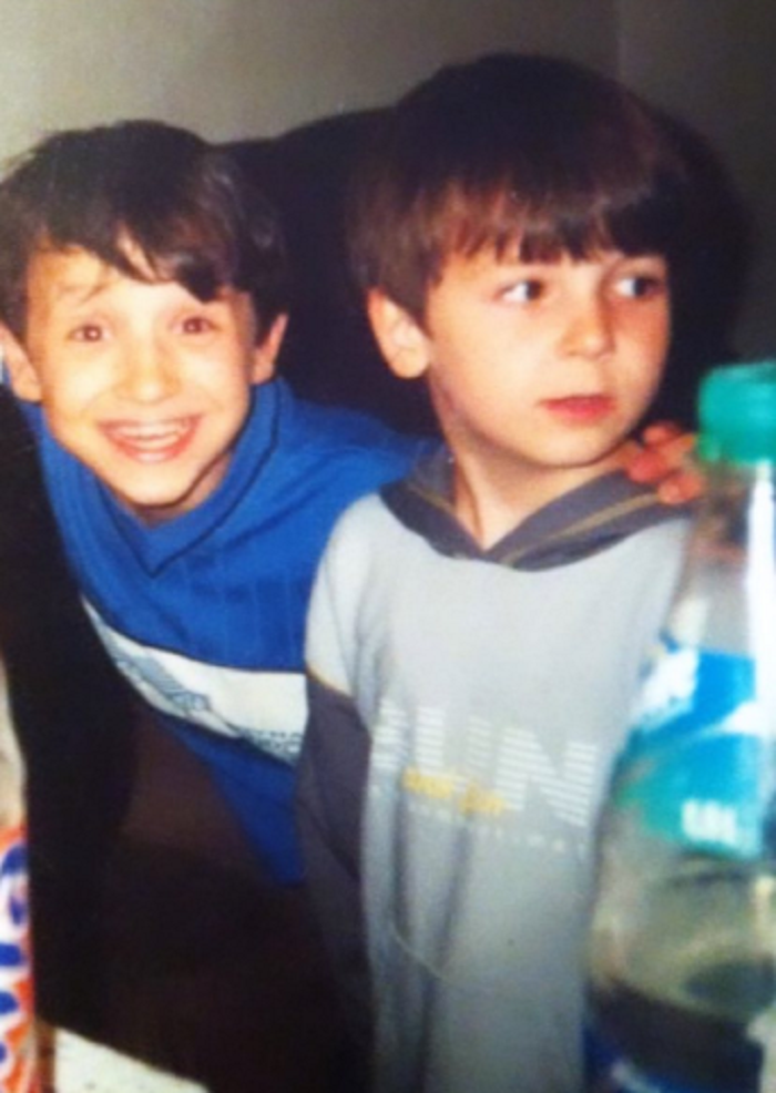 I njihni? Sot janë ndër reperët më të suksesshëm shqiptarë