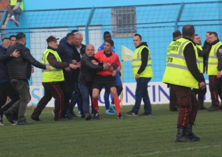 “Në Kamëz më vranë, u godita nga Qarri”, flet gjyqtari i dhunuar