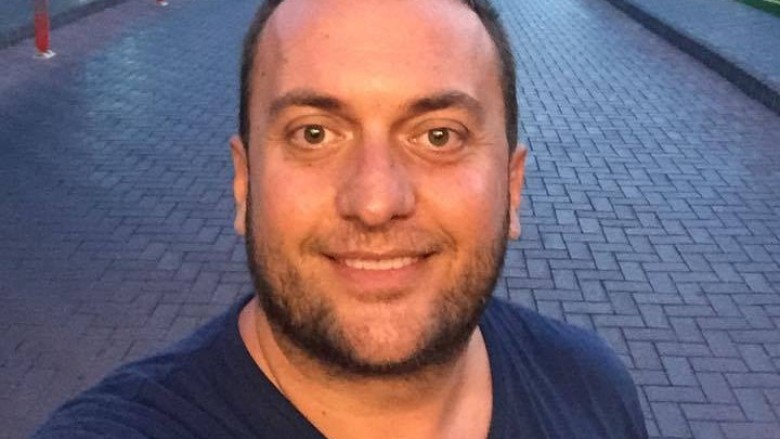 Olti Curri zbulon versionin e plotë të poezisë së ministrit Cakaj