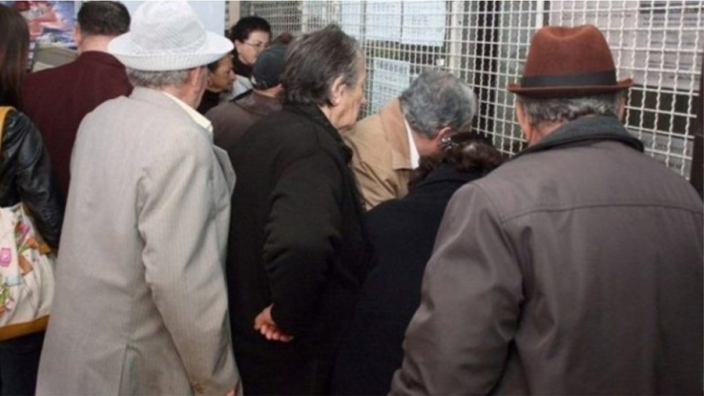 Qeveria rrit pensionet para zgjedhjeve lokale