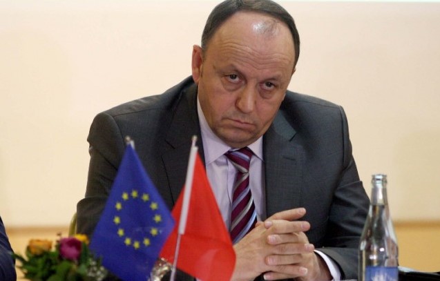 Dorëhiqet prokurori i Prokurorisë së Përgjithshme, Petrit Fusha