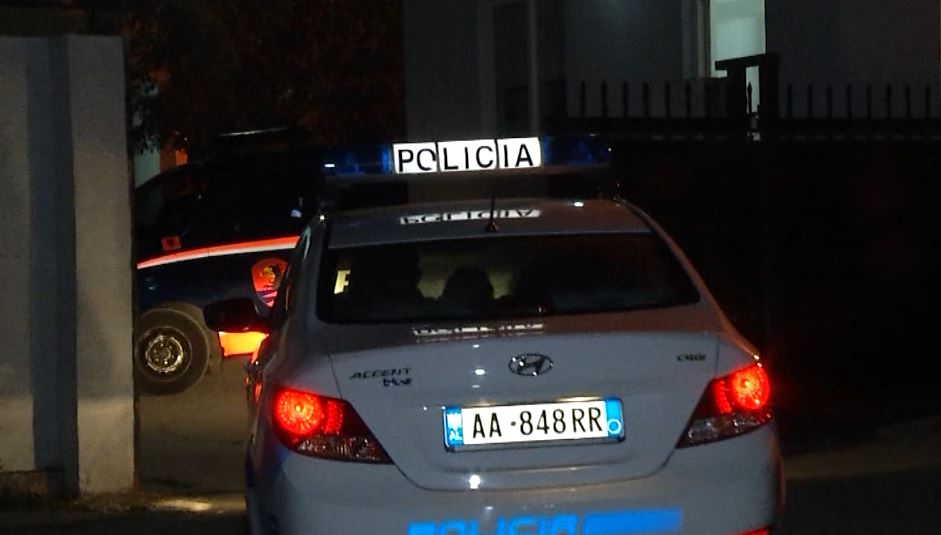 32-vjeçari plagoset me armë zjarri