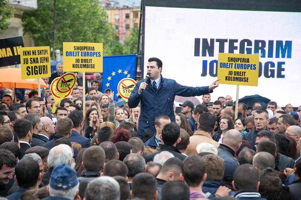 Basha pritet të mbajë miting madhështor të shtunën në Durrës