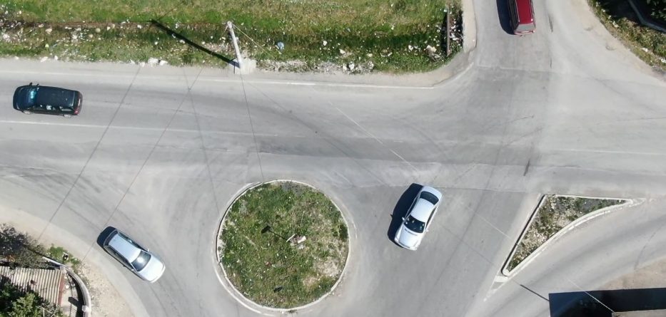 Një nga rreth-rrotullimet më të çuditshme në botë ndodhet në Durrës