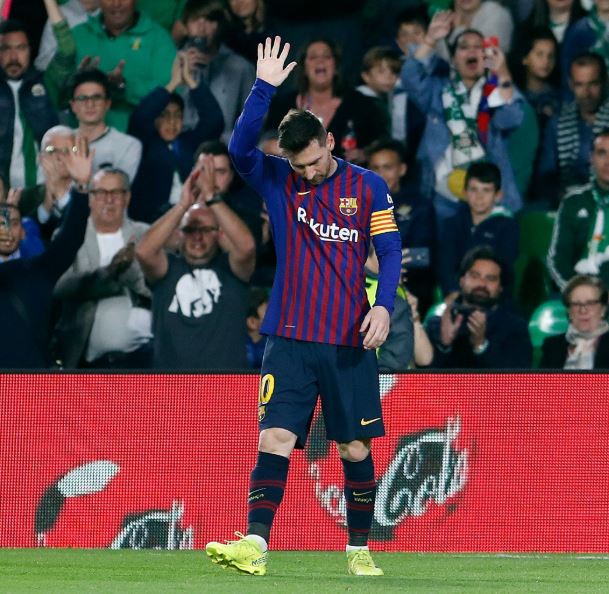 Show dhe rekord, Mesi parakalon Ksavin, Suarez uruguaiani me më shumë gola në La Liga