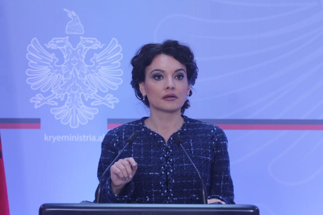 Tritol shtyllës së tensionit, Spiropali akuzon opozitën: Hidhuni përpjetë sa të doni!