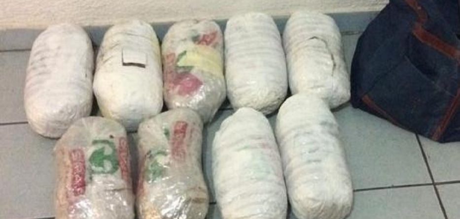 Qytetarët spiunojnë makinën e dyshimtë, arrestohen në flagrancë dy persona