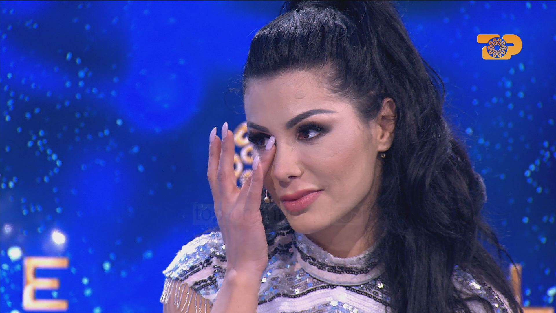 Pse u përlot Soni Malaj…