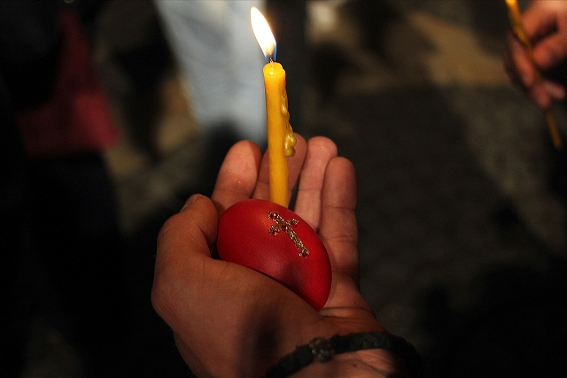 Besimtarët ortodoksë festojnë sot Pashkët