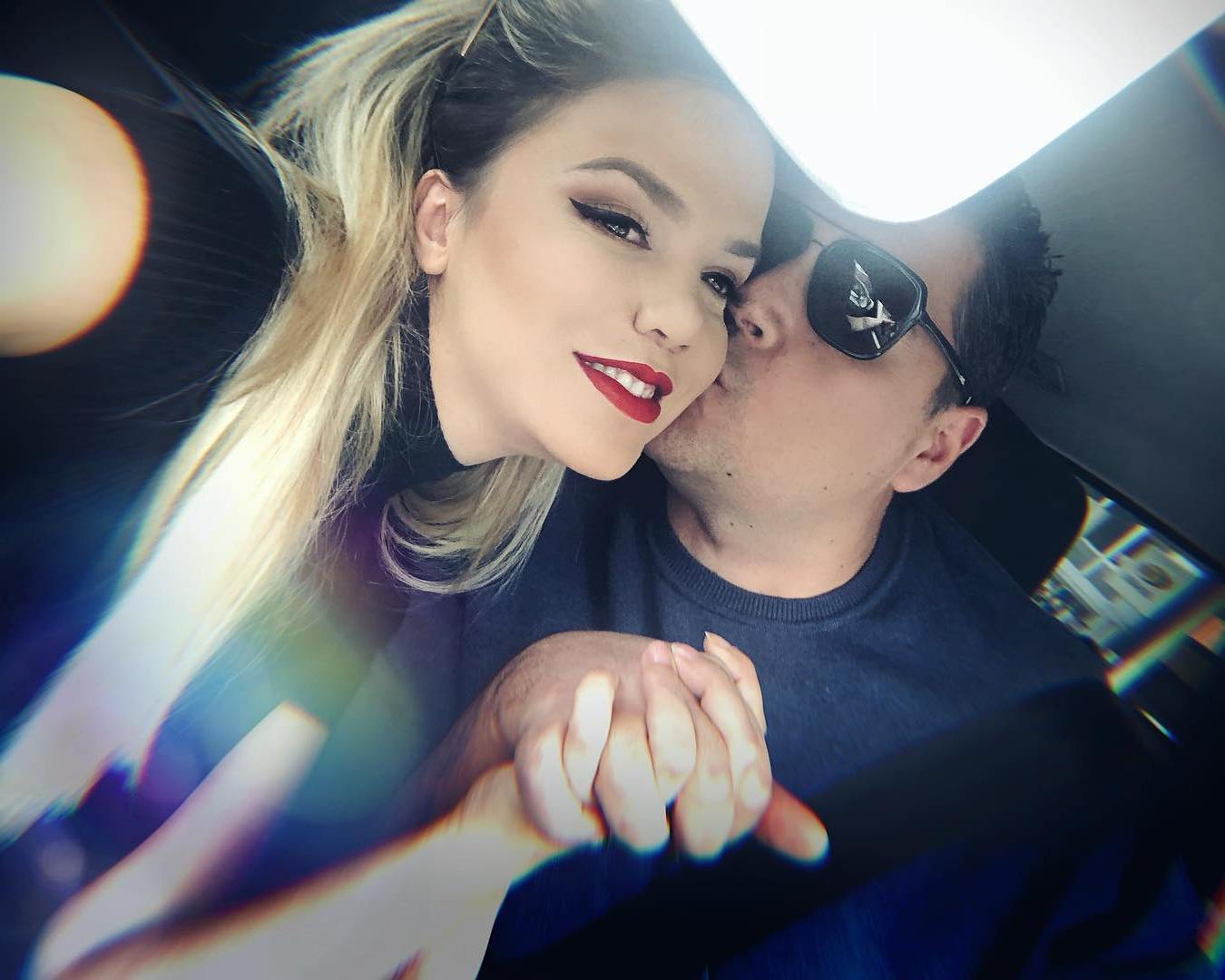 “I hiqje kallot e këmbëve”, Rezarta Shkurta i del krah Ermalit e Enverit, sulmon Berishën: Merru me djalin tënd që vrau fëmijë