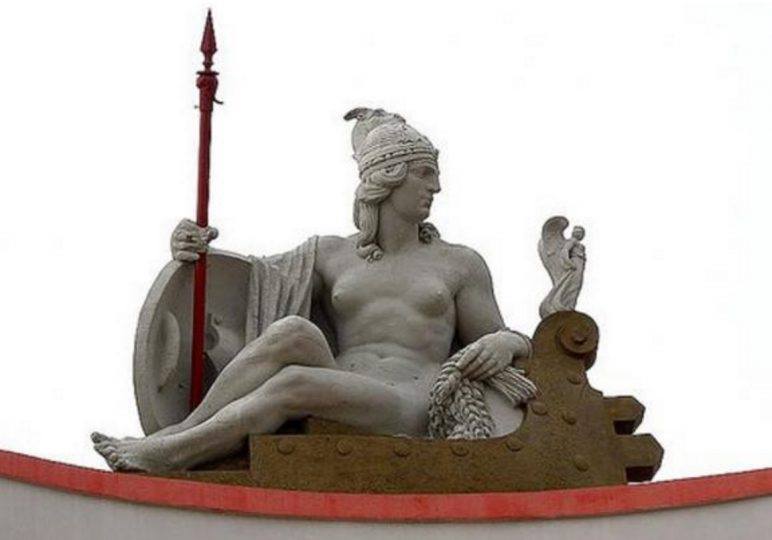 Histori/ Si u tentua të prishej nudoja e Bankës së Durrësit