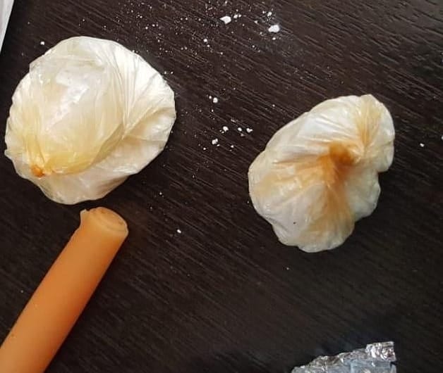 Kokainë e shiringa me heroinë, prangosen 4 persona nga kontrollet e befasishme