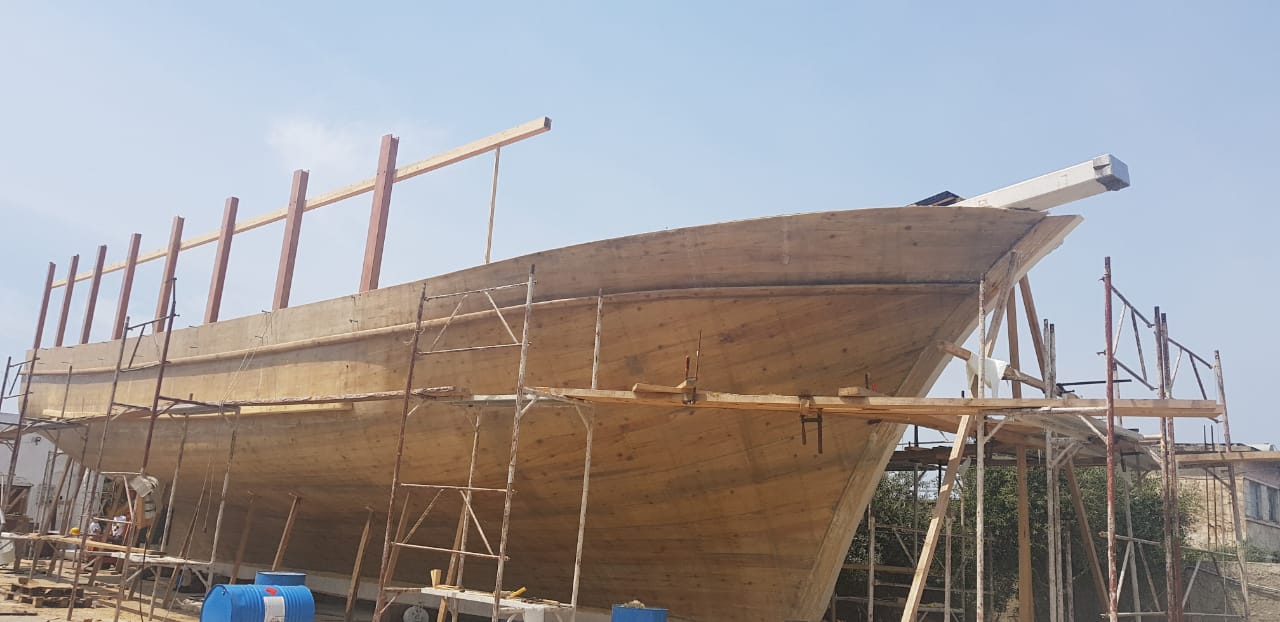 Ndërtohet anija turistike në Vlorë, e destinuar për ujërat shqiptare (FOTO)