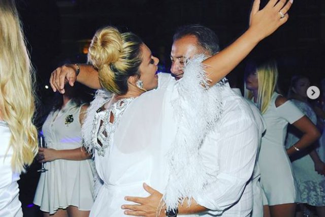 E martuar me milionerin maqedonas, Adelina Tahiri tregon çfarë i mungon nga beqaria