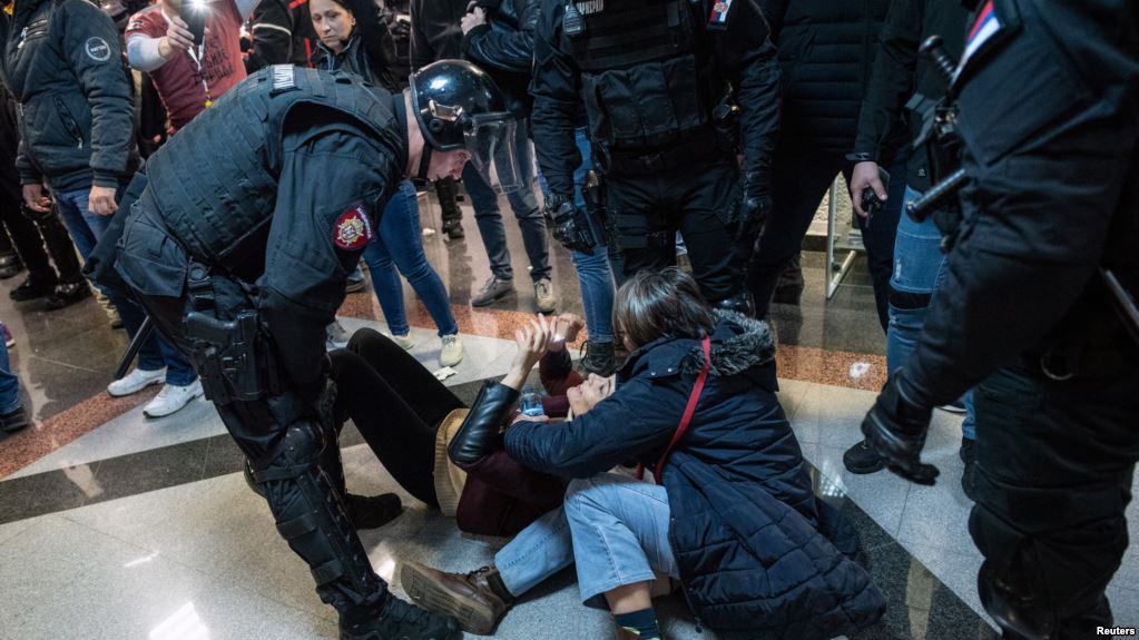 VOA: Ballkani Perëndimor, në darën e protestave