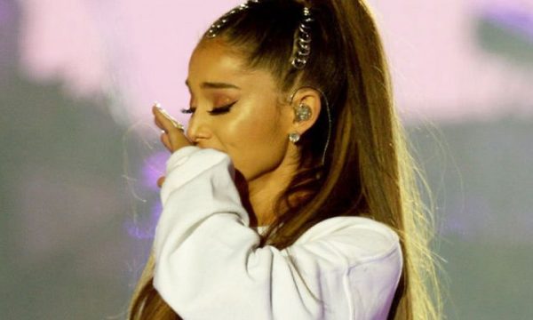 Këngëtarja e famshme flet pa dorashka për problemin shëndetësor