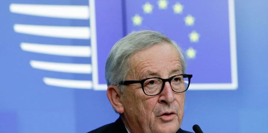 Juncker zotohet se do të luftojë “lajmet e rreme” para zgjedhjeve europiane