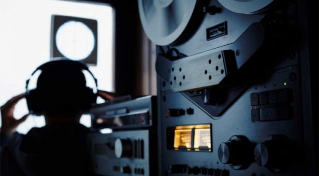 Përgjimet/ Avokatja greke lidhje intime me shqiptarin që drejton mafien në burg