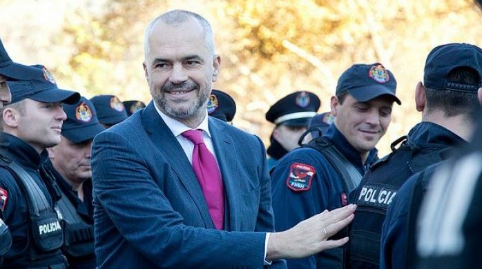 37 protestues të arrestuar, Rama për Policinë e Shtetit: Dinjitet në krye të detyrës