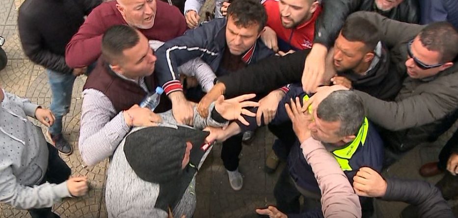 Gjykata e Tiranës liron të “infiltruarin” e opozitës