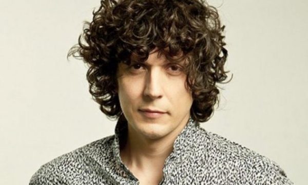 Në ditën e lindjes së tij Ermal Meta i thotë “lamtumirë” muzikës