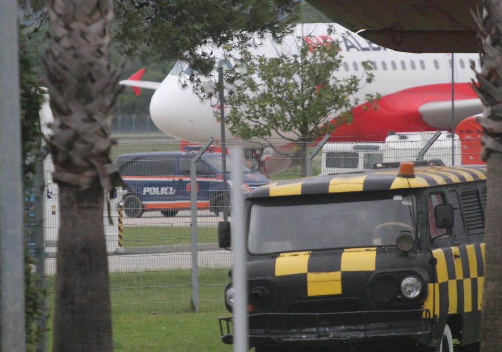 Grabitja në Rinas/ Arrestohet tek Shkëmbi i Kavajës personi i 6-të me pseudonimin “Daja”