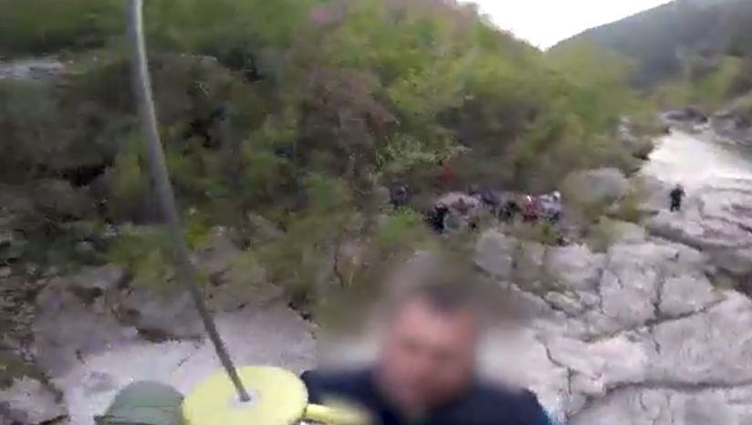 Si u shpëtua 42-vjeçari që ra nga lartësia, ministrja e Mbrojtjes poston video nga momenti heroik