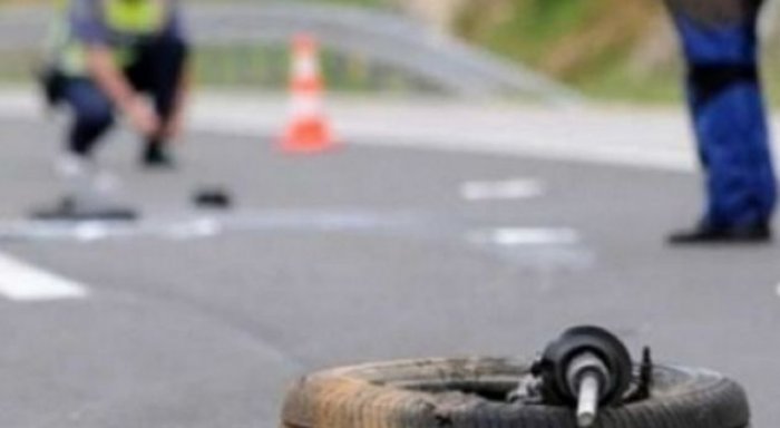 “Benz”-i del nga rruga në Tepelenë, vdes drejtuesi i tij
