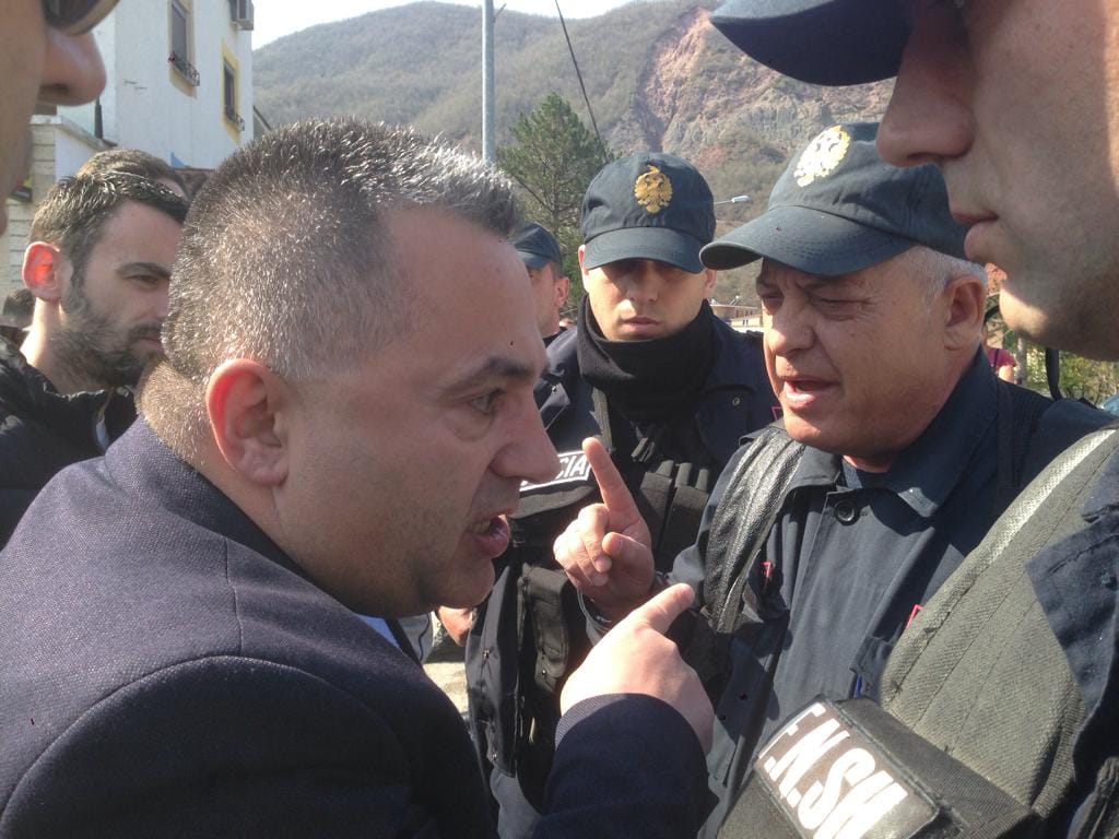 I zuri rrugën eskortës së Ramës, procedohet penalisht kryetari i PD, Bujar Vreto